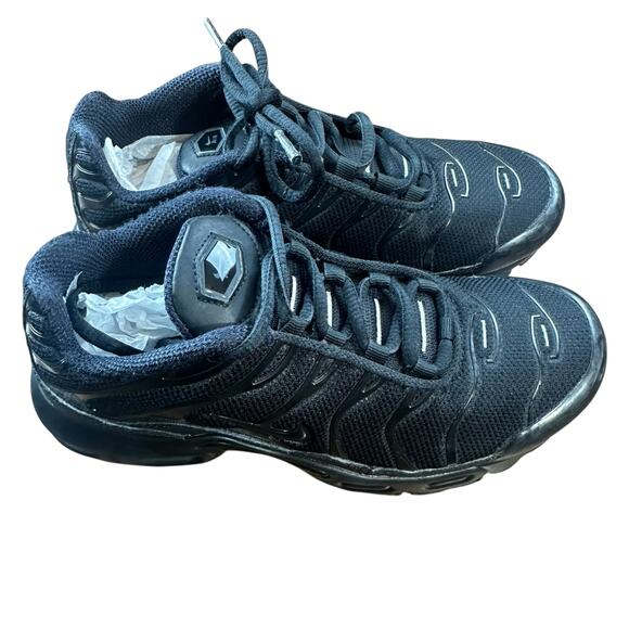 Nike Air Max Plus Little Kids' Shoes (CD0610-001, Black/Black-Black) Size 3Y - Picture 7 of 16